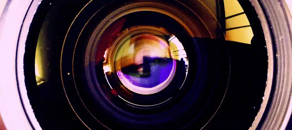 Câmera de um trilionésimo de segundo captura em foto o caos em ação